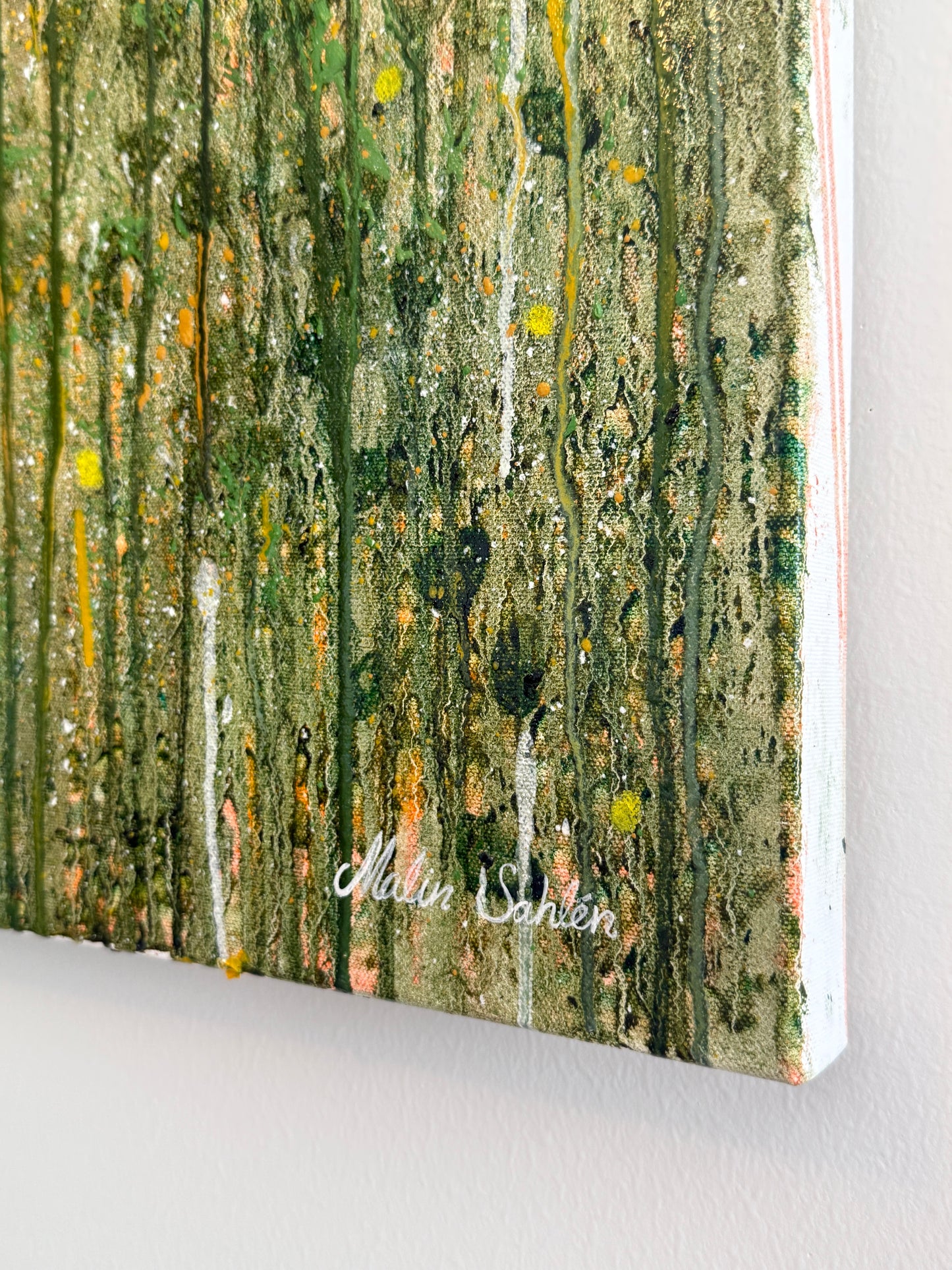 HELD WITHIN | 100 × 80 cm